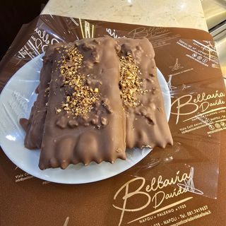 Chiacchiere al forno farcite con crema rocher confezione gr. 500