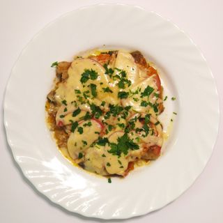 Риба під овочами (180г)