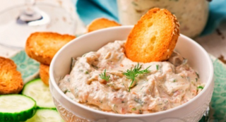 Крем сирене с ананас и бадем (150г)