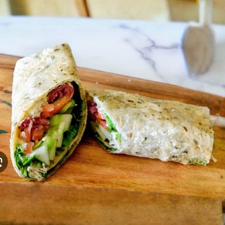 Wrap riz salade houmous