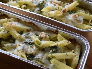 3. Penne pollo al forno con spinaci (zapiekany z serem)