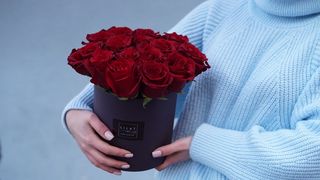 წითელი ვარდი ყუთში 15