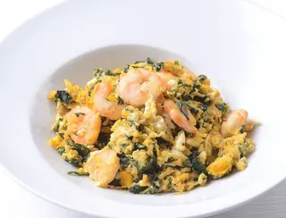 Revuelto De Espinacas Y Gambas