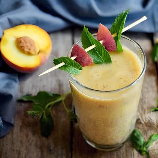 Смузи персик-манго