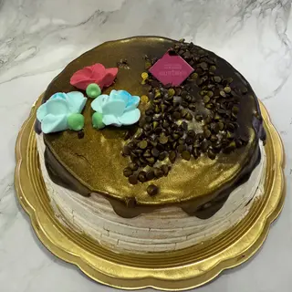 Torta chantilly e gocce di cioccolato