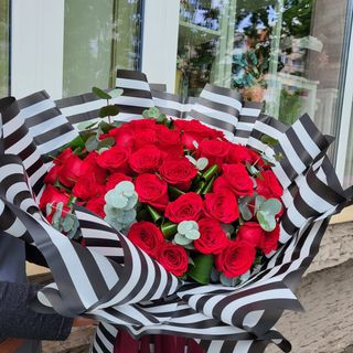 Buchet 35 trandafiri rosii