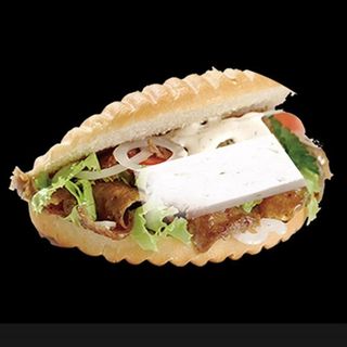 Kebab con queso de oveja 