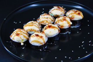 Запечений рол з вугрем (340 г ХЛ)