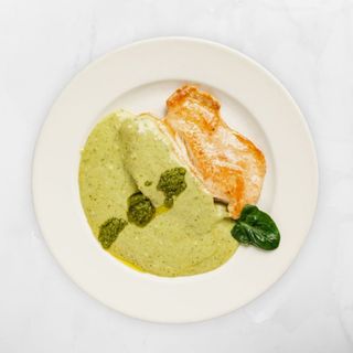 Punjena piletina s feta sirom i špinatom i njoke s gorgonzolom