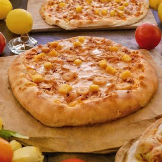 Pizza Galinha com Frutas