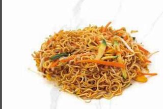 137 noodles saltati con uova e verdure