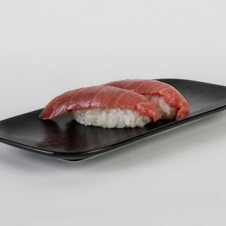 Nigiri de atún (2 uds.)