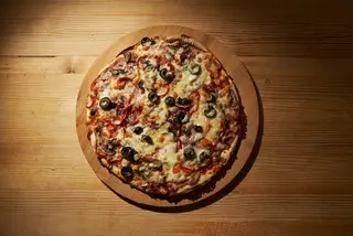 Pizza cu sunca