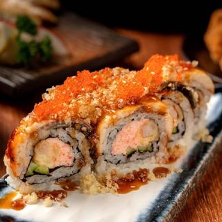 470.uramaki califonio anguilla(8pz) 鳗鱼蟹肉卷