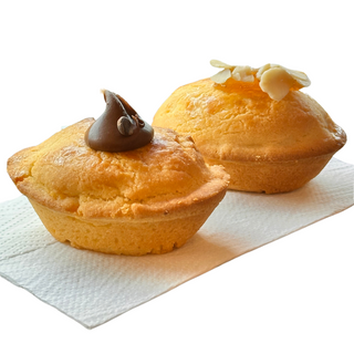 Pasticciotto leccese con crema e cioccolato