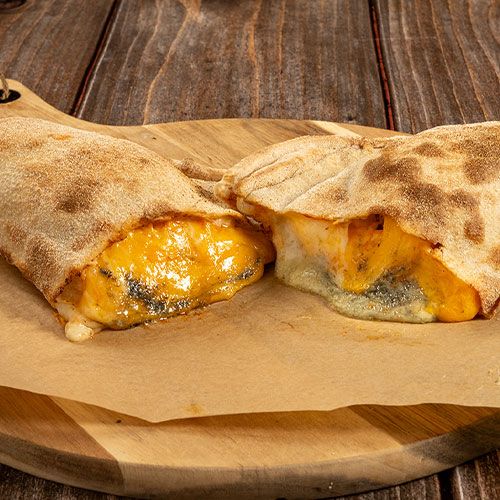 Calzone 4 Quesos