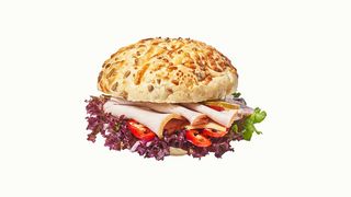 Kanapka podlaska z szynką, serem i kiszonym ogórkiem