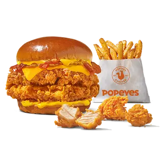 The Cheesy Crush + patatas cajún + 3 nuggets