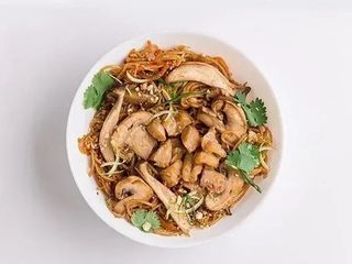 Локшина рисова  Пад Рапан з грибами