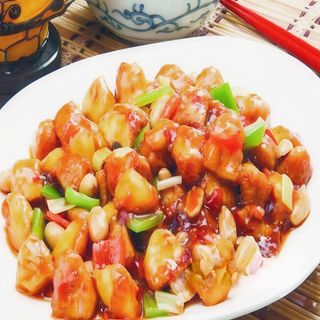 65.  Pollo con almendras