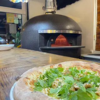 Pizza Pera E Noci