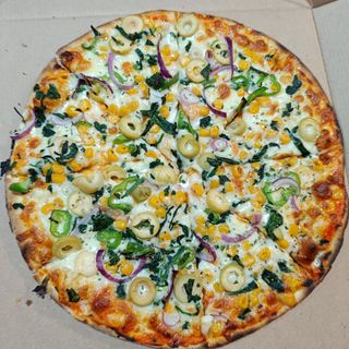 Menú Pizza Grande Con Patatas Y Bebida