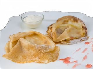 Млинці зі сметаною