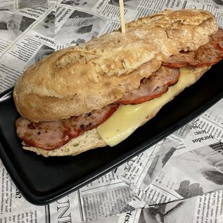 Bocadillo De Lomo