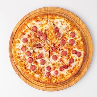 Пицца с копчеными колбасками