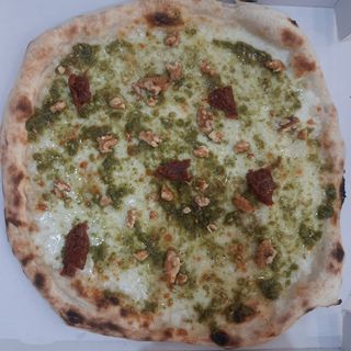 Pizza Pesto