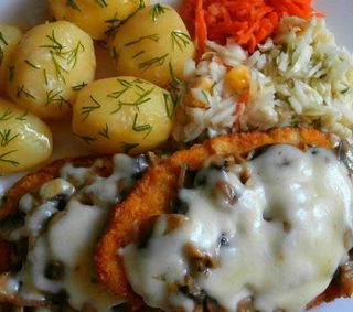 KOTLET PO KOWALSKU + DODATEK + SURÓWKA