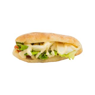  27.Oeuf dur, laitue, tomates, carotes sautes   