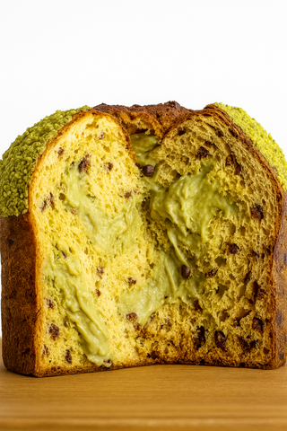 Panettone de Pistacho de Bronte D.O.P. con Gotas de Chocolate – 1,5 kg