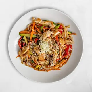 Wok s rezancima od jaja i teletinom