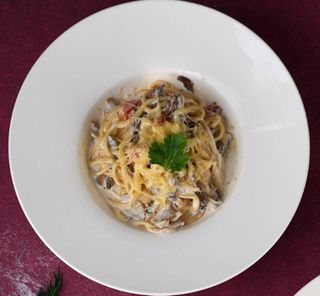 Паста с говядиной и грибами (500 гр.)