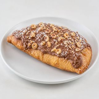 Pizza fritta alla nocciola