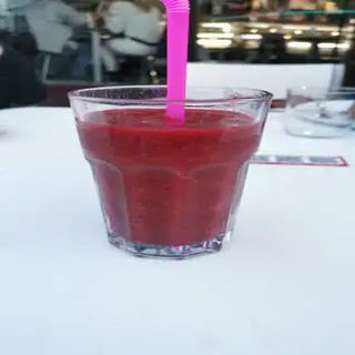 Smoothie Fresa Con Mora Y Frambuesa