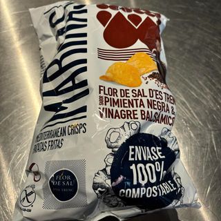 Chips con flor de sal, pimienta negra y vinagre balsámico