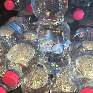 Acqua naturale grande