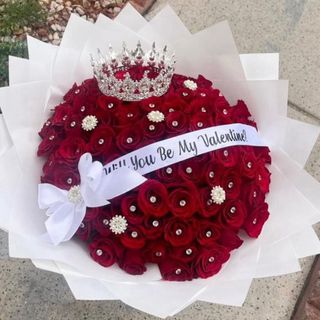 Red Hand Bouquet 10 batches of 20 stems 