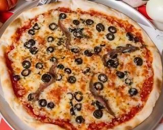 26-Pizza Napolitana (33 Cm.)