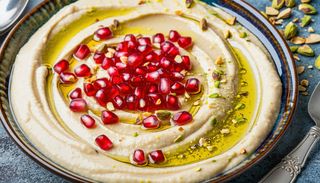 Hummus cu rodii și fistic