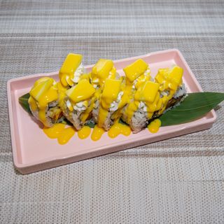 047 - Uramaki mango plus 8 pezzi