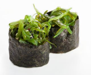 Gunkan wakame (2 uds,)