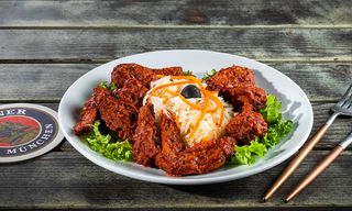 ქათმის ფრთები აჯიკით