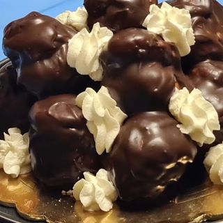 Profiteroles porzione