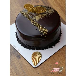 შოკოლადის ტორტი (8 ნაჭრიანი)