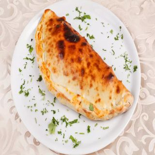 Пица Калцоне