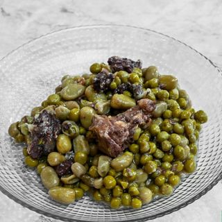 Faves i pèsols a la catalana