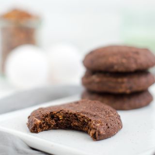 Bezglutenski čokoladni keksi sa lješnjakom 